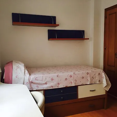 With 3 Bedrooms In Denia, With Wonderful View, Enclosed Apartment *